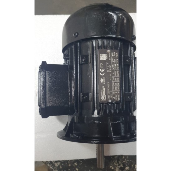 ÖZEL MİLLİ-FAN MOTORU 0,55kW_3000 d/d_TRİF_71M-2_B5 (RENK:SİYAH)